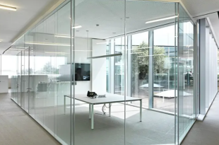 top-5-cua-chinh-khung-nhom-hien-dai